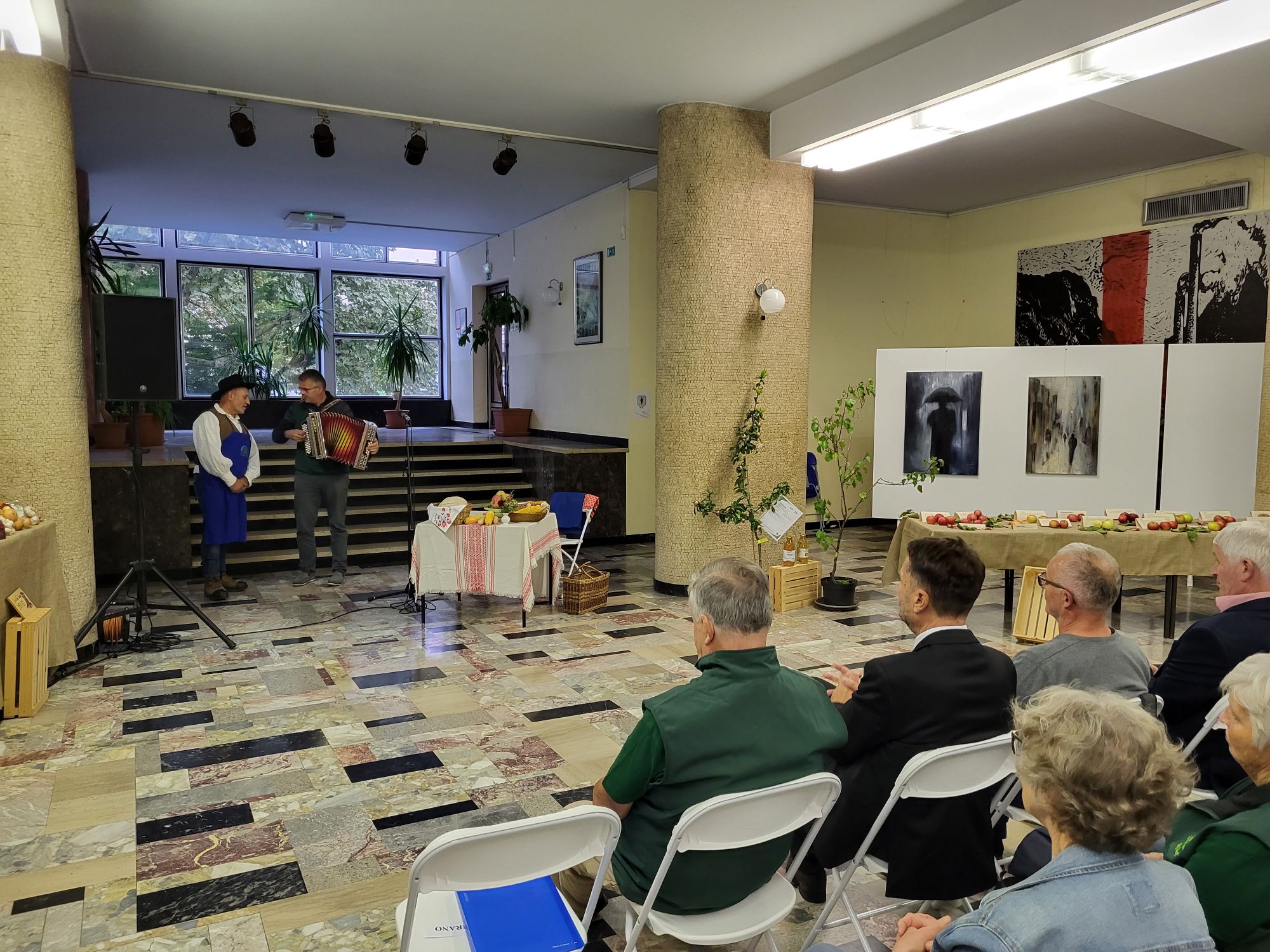 Udeleženci otvoritve v Zagorju ob Savi